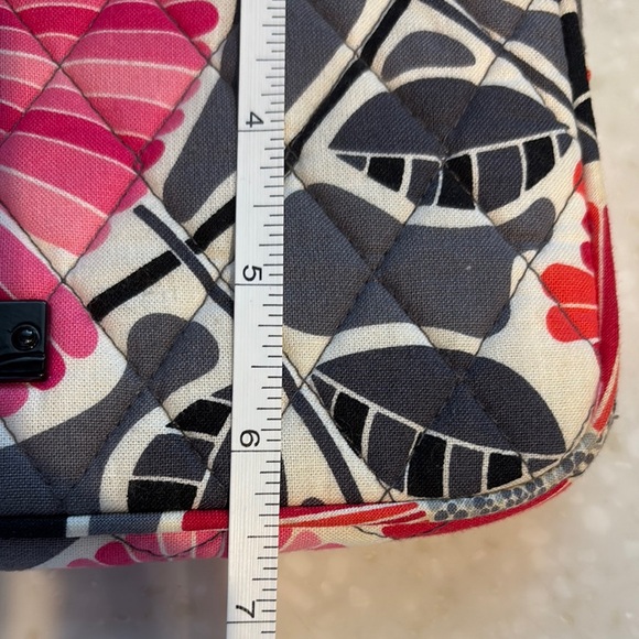 Vera Bradley Pink and Gray Floral laptop bag - Picture 6 of 6